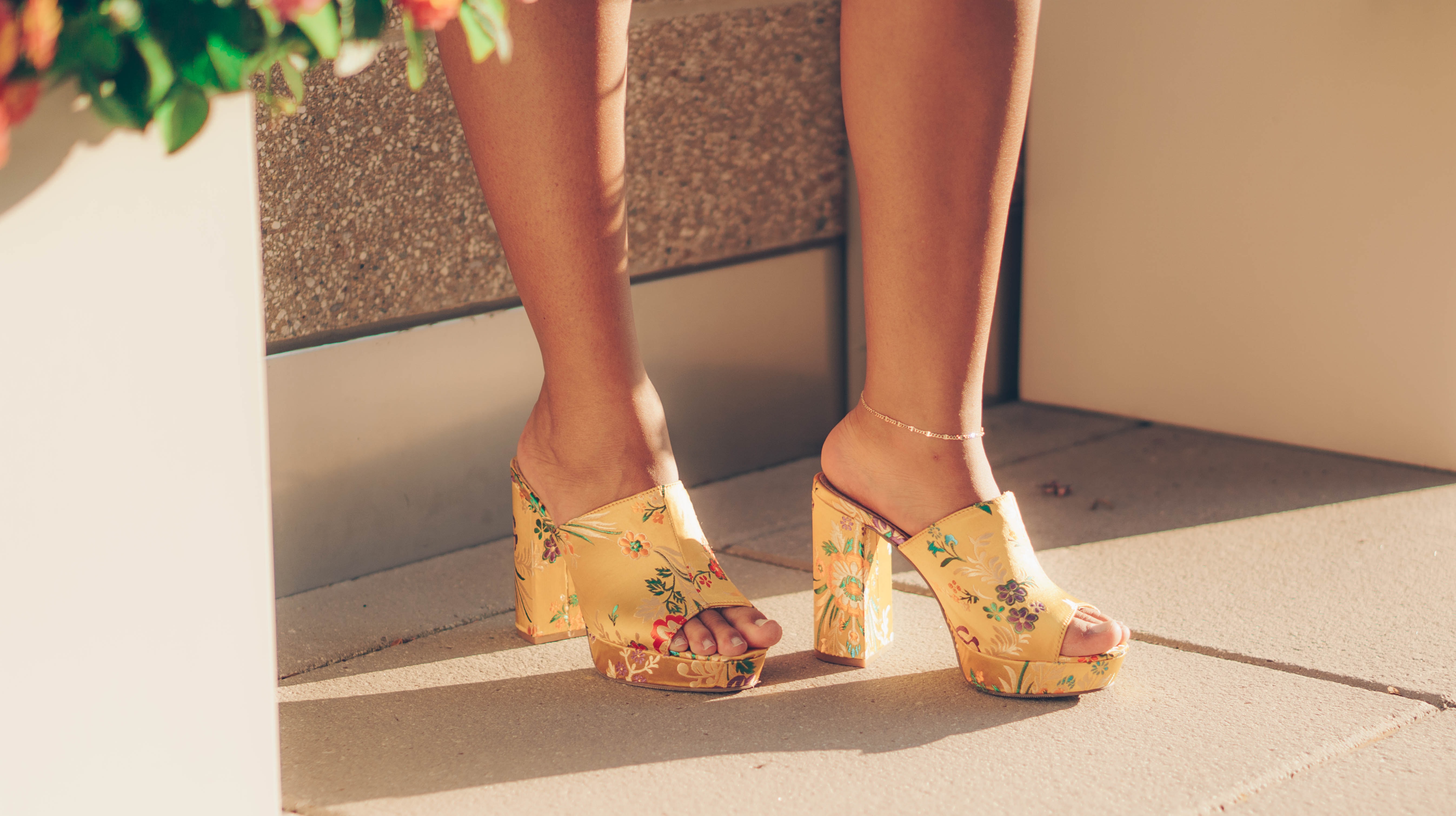 a yellow heels