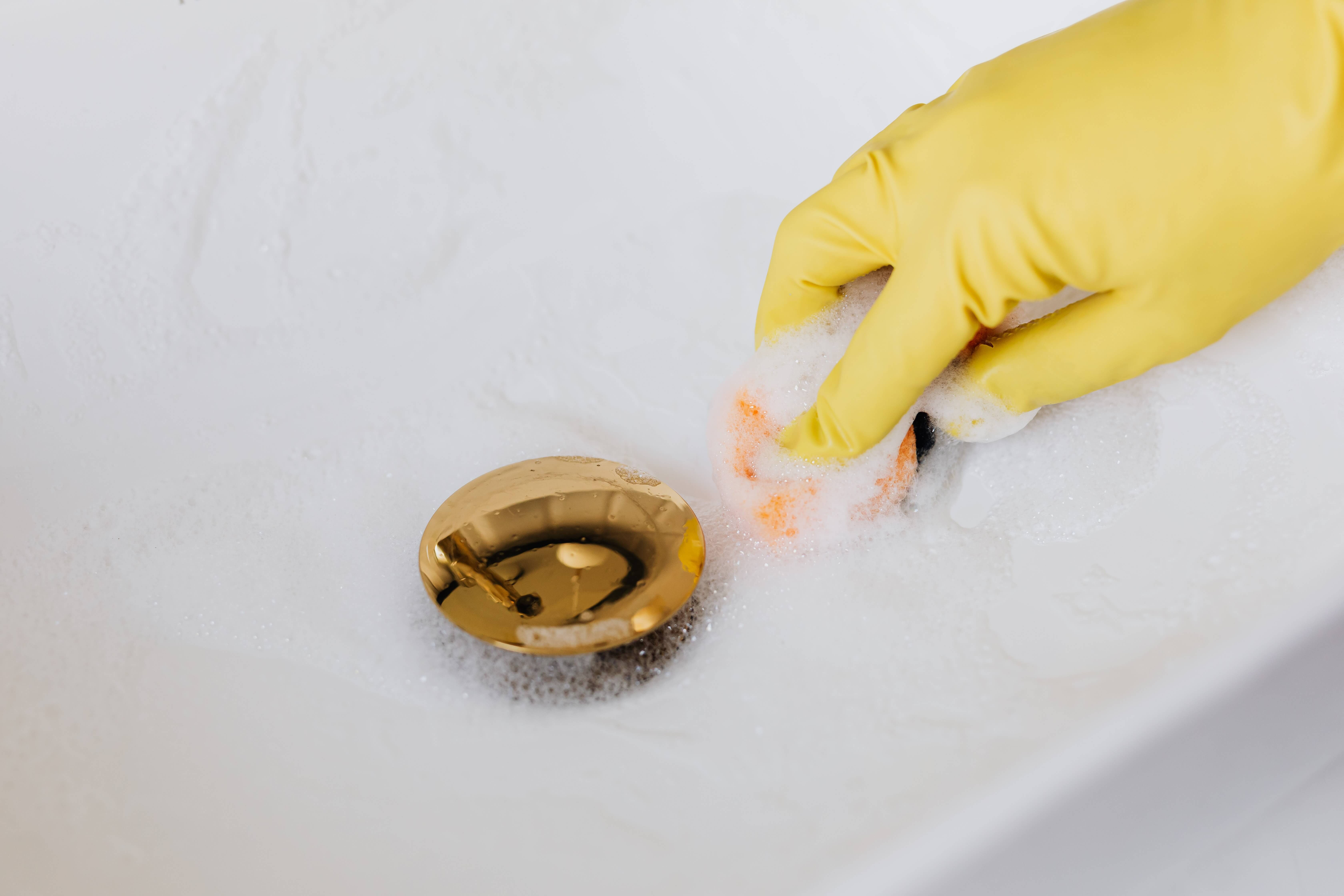 Quick and Effective Home Remedies For Clogged Drains