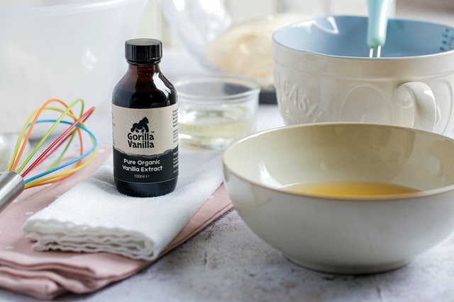 vanilla extract for tooth infection
