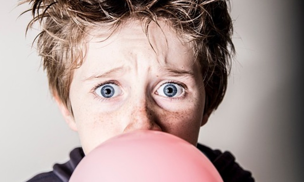 How To Get Gum Out Of Hair The Best and Easiest Ways